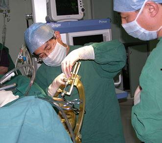 创伤治疗：精神病,探索心理创伤与精神障碍的关联与干预